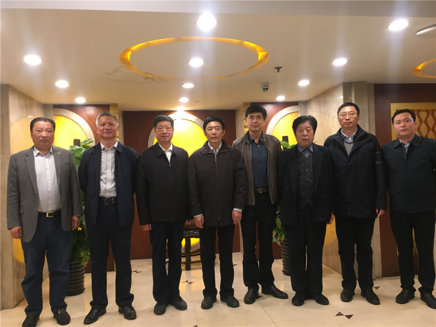 �f(xi��)����F���L�f(xi��)���ؕ�̎ҕ��ָ������