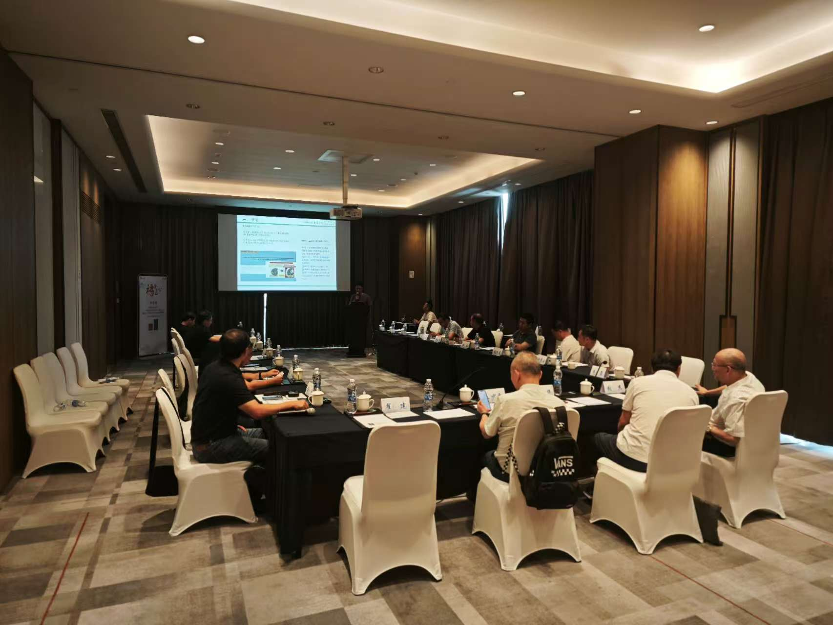 ����ʡ��������(w��)�I(y��)�f(xi��)���ɹ��e�k�ΰ���(bi��o)��(zh��n)���\�Ό���Ѳ�v��ʏ��վ��